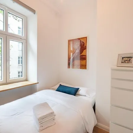 New Praga Enchanting Apartment Warsaw